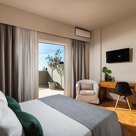 Hotel Delfini Piraeus Ngoại thất bức ảnh